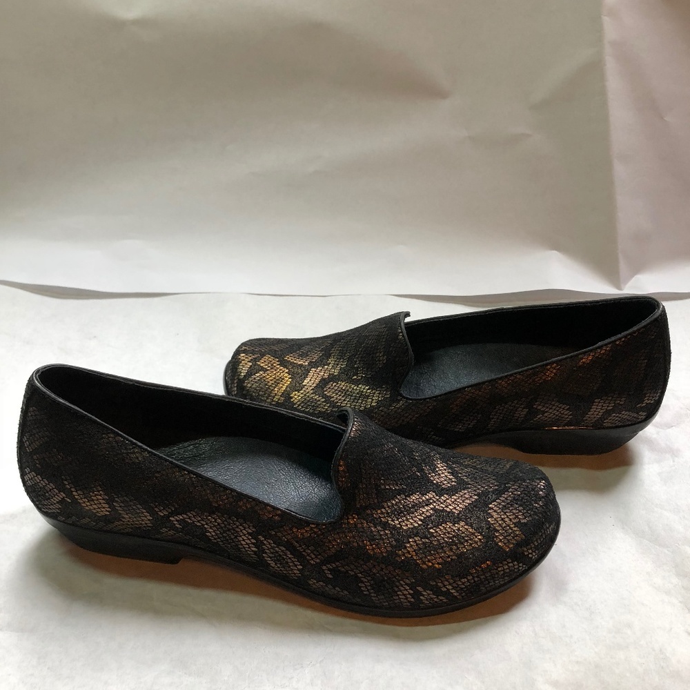 Dansko Olivia Snake Print Loafer EU 40